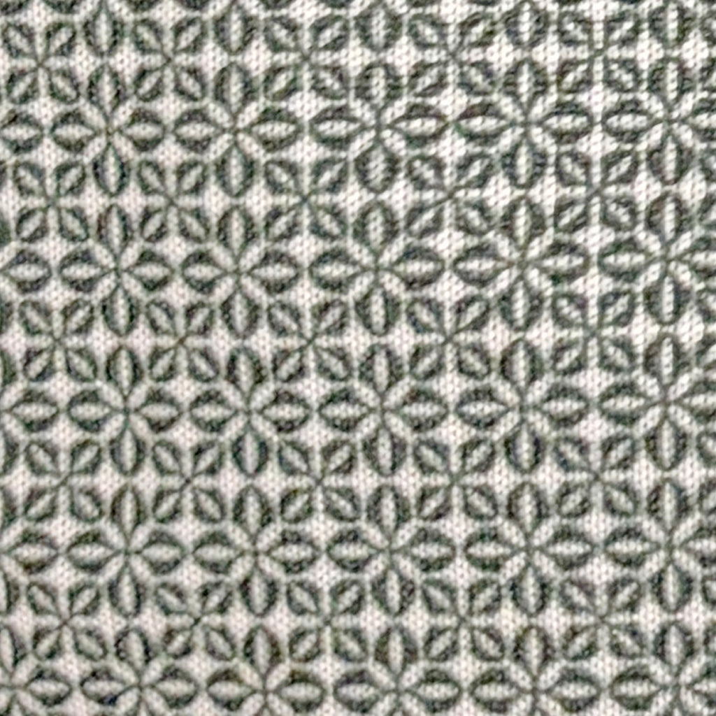 White/Dark Pine
